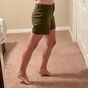 Simple, comfortable female shorts, size 8